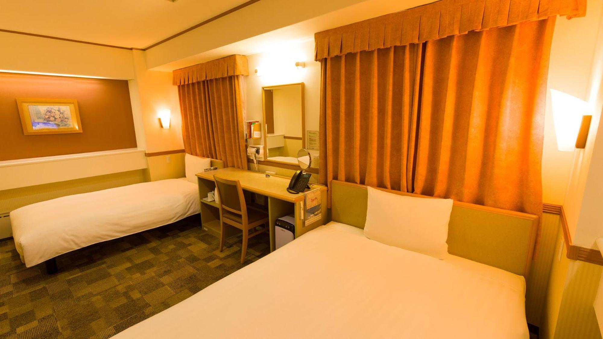 Toyoko Inn Higashi-Hiroshima Saijo Ekimae Δωμάτιο φωτογραφία